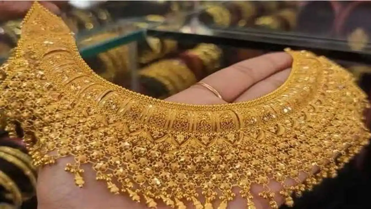 الأوقية تتجاوز 5500 دولار.. قفزة تاريخية في أسعار الذهب تربك الأسواق المحلية اليوم